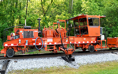 TR-10型正線軌(guǐ)枕更換車(chē)